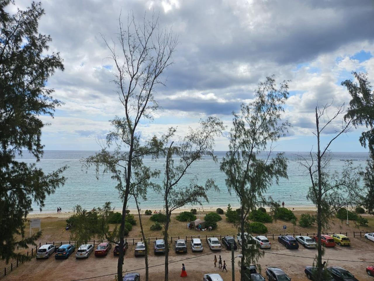 Seafront Apartment Residences West Front One Flic-en-Flacq Εξωτερικό φωτογραφία